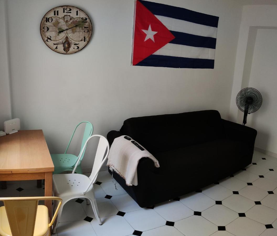 El Rinconcito Cubano En El Centro Daire Almería Dış mekan fotoğraf